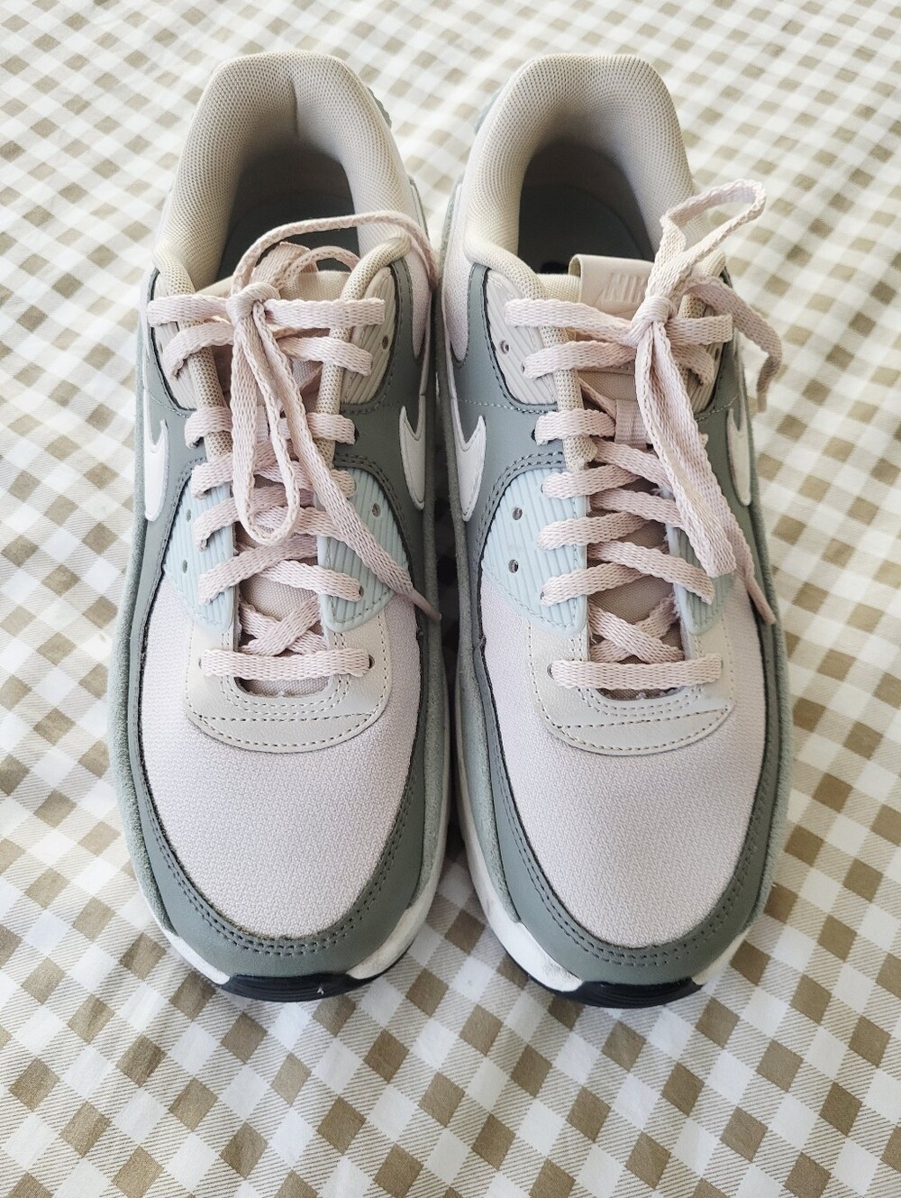 Nike Air Max 90 LV8 Sneakers, Sanddrift And Jade Horizon Colorway, Women's 9.5 - Picture 11 of 12